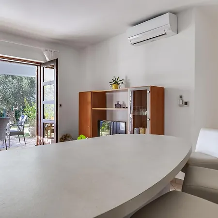 Anica-1 By Interhome Lejlighed *