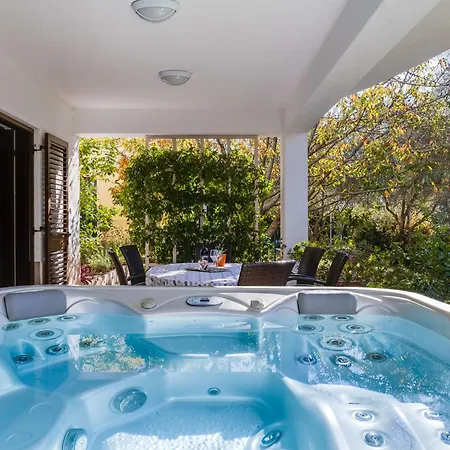 Anica-1 By Interhome Апартаменти Задар