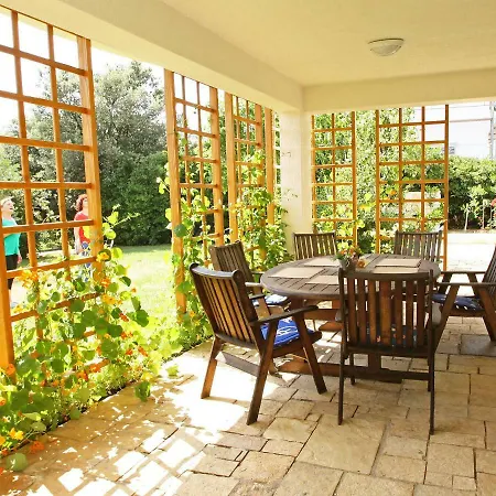 Anica-1 By Interhome * Задар